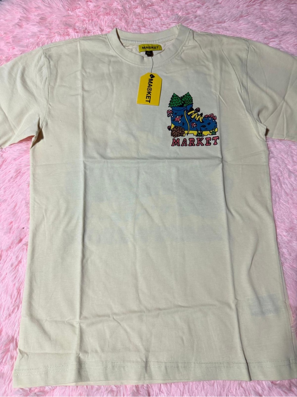 Market Cream Short-Sleeve Graphic Men’s Tee
